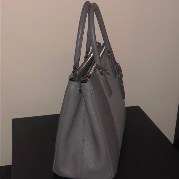Rare Bicolor Prada Saffiano Tote Bag - Picture 8 of 8